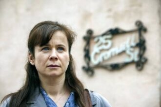 die vertraute des mörders